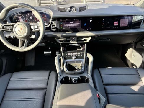 New 2026 Porsche Cayenne GTS image 18