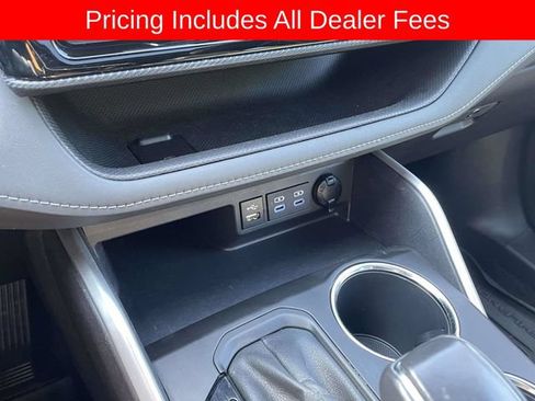 Used 2022 Toyota Highlander XSE AWD/4WD image 35