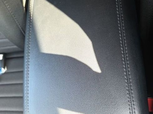 Used 2022 Ford Edge SE image 34