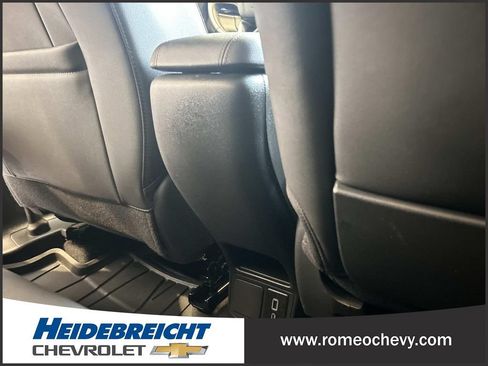 Used 2023 Buick Encore GX Select w/ Sport Touring Package FWD image 16