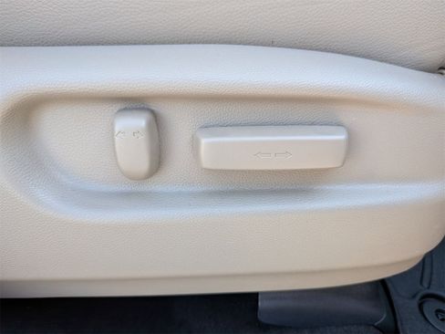 Used 2020 Honda Pilot Elite image 42