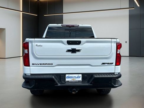 Used 2024 Chevrolet Silverado 1500 ZR2 w/ Dark Appearance Package AWD/4WD image 5