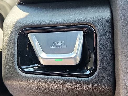 Used 2026 GMC Yukon Denali w/ Sun & Power Step Package AWD/4WD image 25