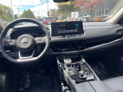 Certified 2024 Nissan Rogue SL w/ SL Premium Package AWD/4WD image 10