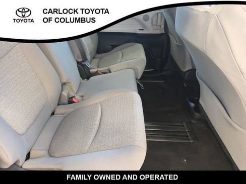 Used 2026 Toyota Sienna LE FWD image 17