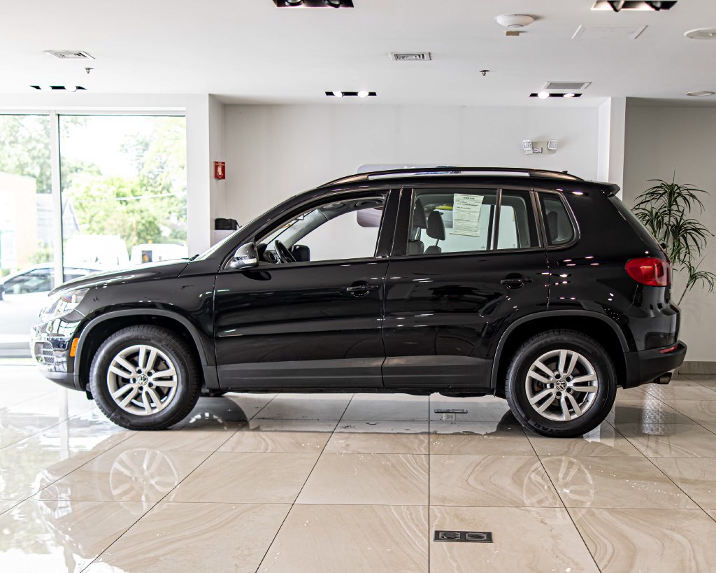 Used 2017 Volkswagen Tiguan S AWD/4WD image 6