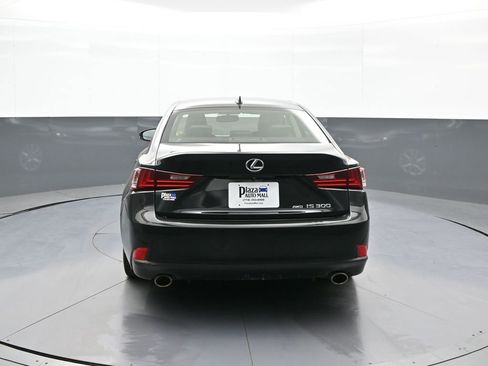 Used 2016 Lexus IS 300 AWD w/ Premium Package image 7