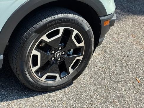 Used 2023 Ford Bronco Sport Outer Banks AWD/4WD image 16