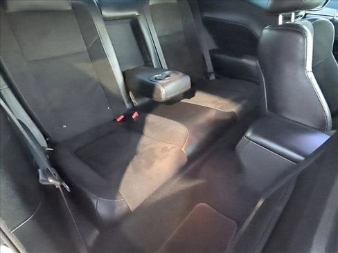 Used 2022 Dodge Challenger R/T w/ Plus Package image 20