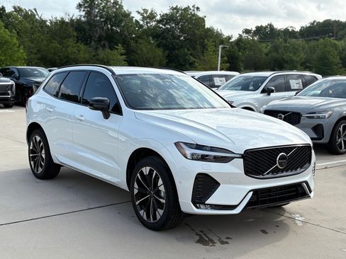 New 2026 Volvo XC60 B5 Plus w/ Protection Package Premier image 3