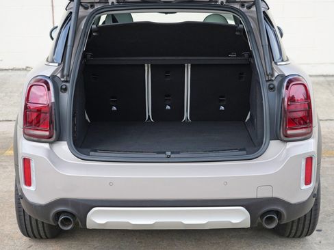 Used 2022 MINI Cooper Countryman S w/ Convenience Package FWD image 9