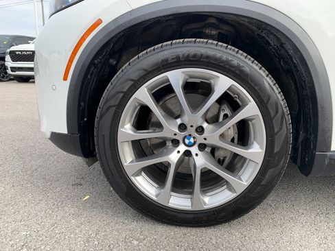 Used 2024 BMW X5 xDrive40i w/ Premium Package image 34