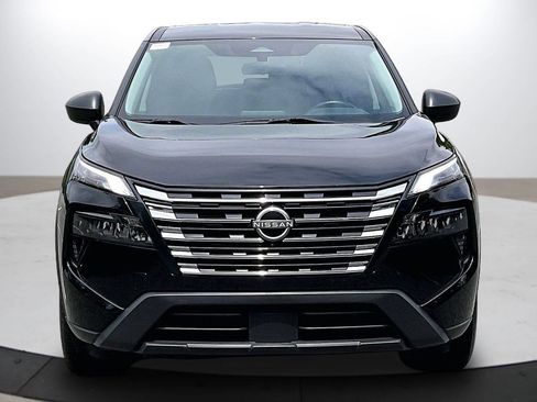 Used 2024 Nissan Rogue S FWD image 3