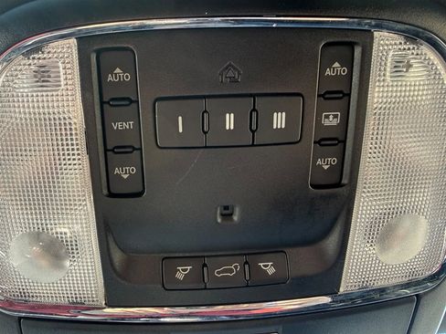 Used 2015 Jeep Grand Cherokee Overland w/ Advanced Technology Group RWD image 18