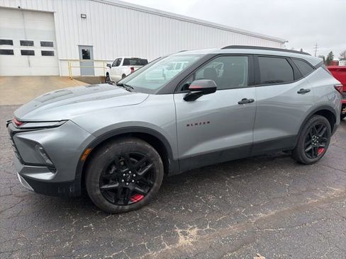 Used 2024 Chevrolet Blazer LT w/ Redline Edition image 7