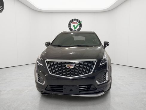 Used 2022 Cadillac XT5 Premium Luxury w/ Technology Package FWD image 2