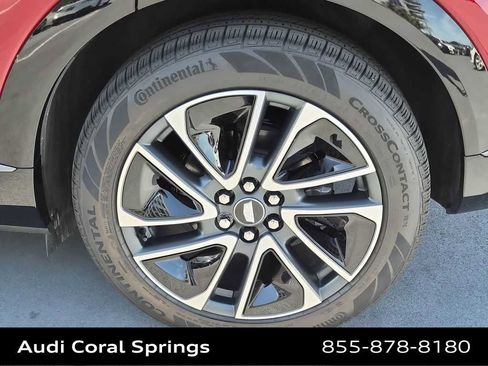 Used 2025 Cadillac Optiq Sport 1 AWD/4WD image 12