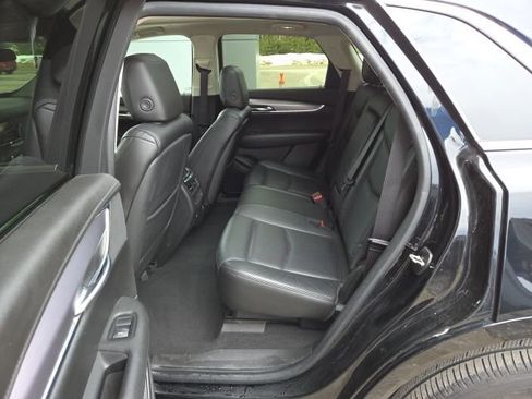 Used 2017 Cadillac XT5 Premium Luxury image 30