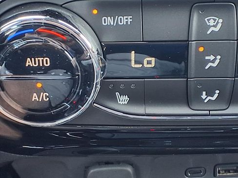 New 2026 Chevrolet Trax RS w/ Sunroof Package image 15