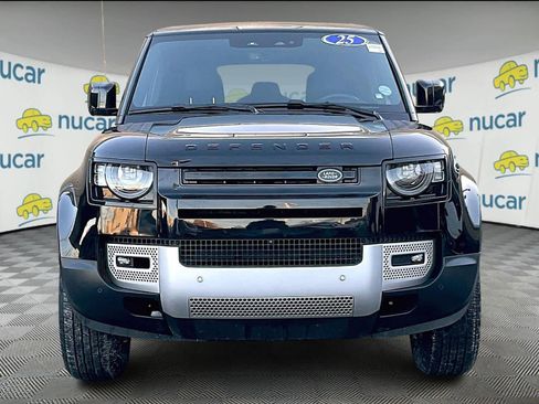Used 2025 Land Rover Defender 110 S image 2