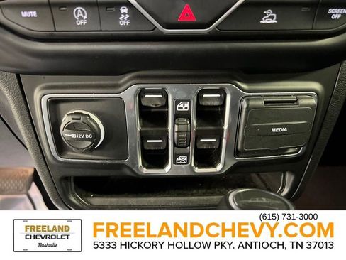 Used 2023 Jeep Gladiator Overland image 27