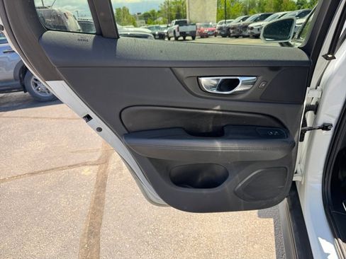 Used 2020 Volvo V60 T5 Cross Country AWD/4WD image 24
