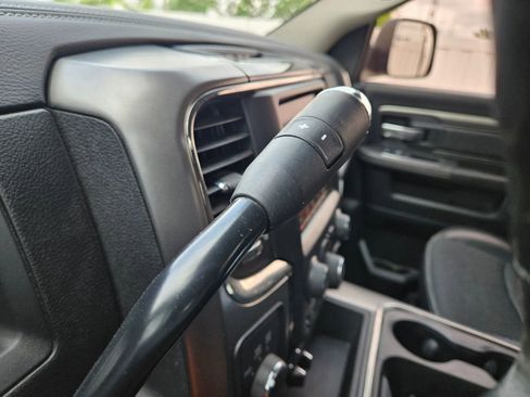 Used 2018 RAM 2500 Big Horn w/ Sport Appearance Group AWD/4WD image 19