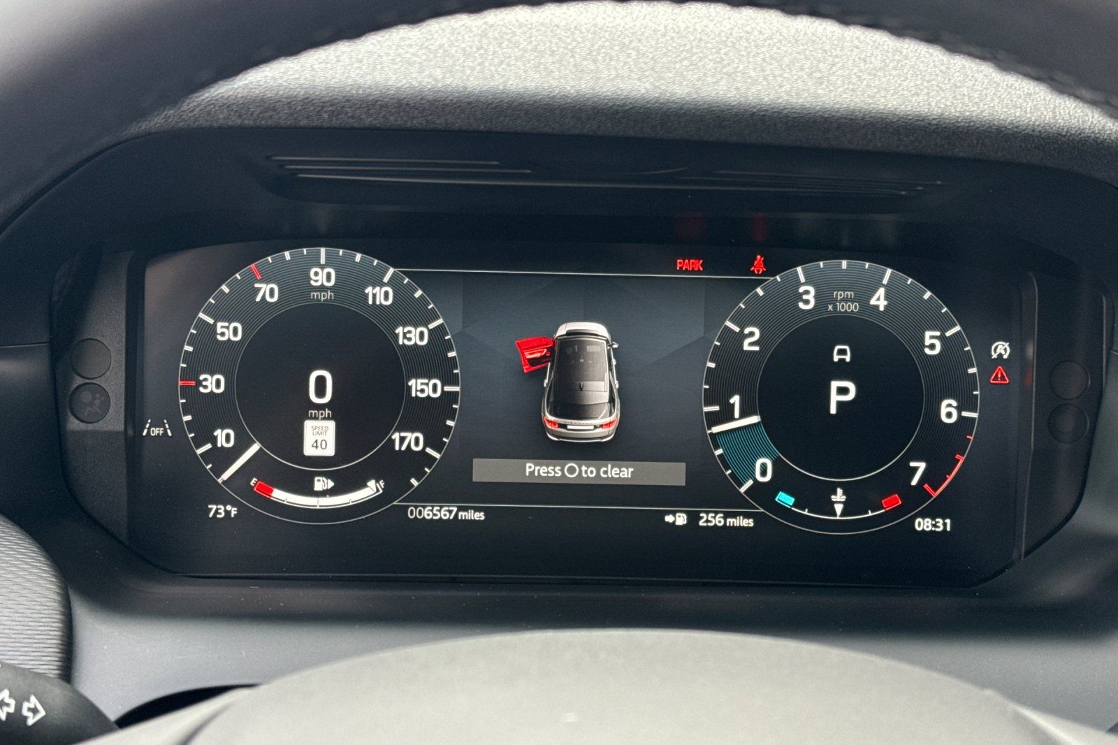 Used 2025 Land Rover Discovery Sport Dynamic SE AWD/4WD image 30