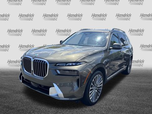Used 2025 BMW X7 xDrive40i w/ Executive Package AWD/4WD image 8