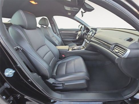 Used 2022 Honda Accord Sport image 15