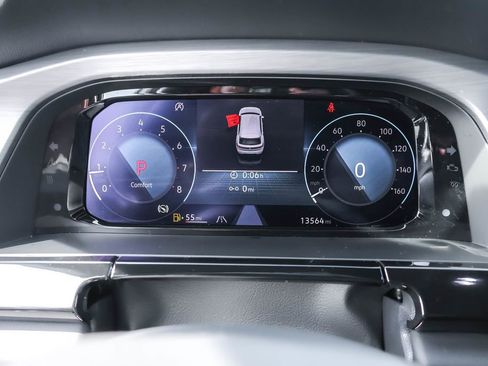 Certified 2025 Volkswagen Atlas Cross Sport SE image 21