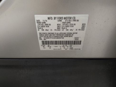Used 2017 Ford Explorer Limited FWD image 33