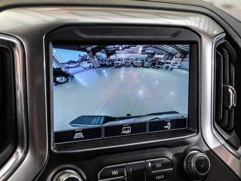 Used 2022 Chevrolet Silverado 3500 LT w/ Convenience Package image 19