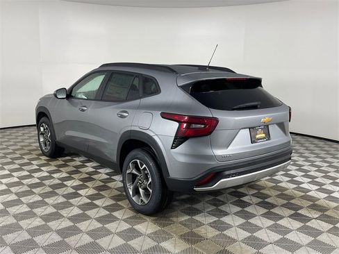 New 2026 Chevrolet Trax LT w/ LT Convenience Package image 19