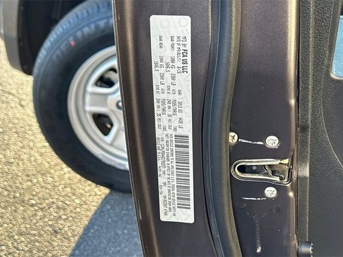 Used 2016 Jeep Patriot Sport image 29