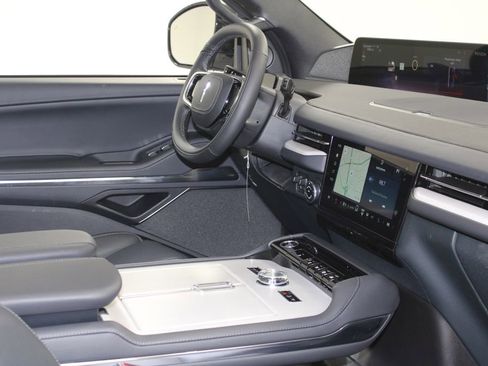 New 2025 Lincoln Navigator L Reserve w/ Jet Appearance Package image 34