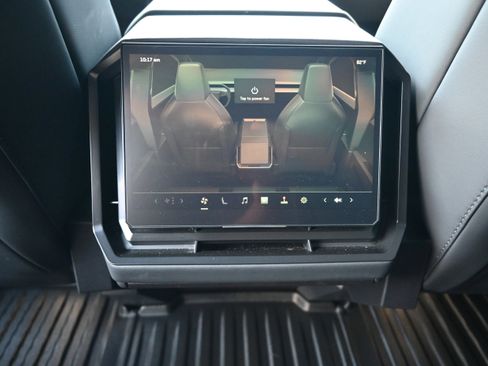 Used 2024 Tesla Cybertruck AWD Crew Cab image 28