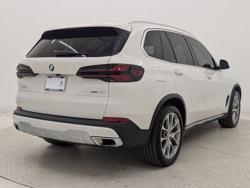 Certified 2025 BMW X5 xDrive40i w/ Climate Comfort Package image 9