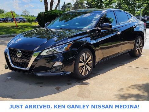 Used 2020 Nissan Altima 2.5 SV AWD/4WD image 7