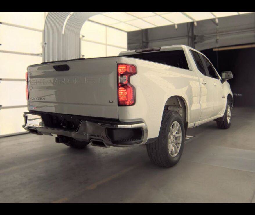 Used 2021 Chevrolet Silverado 1500 LT w/ Z71 Off-Road Package AWD/4WD image 8