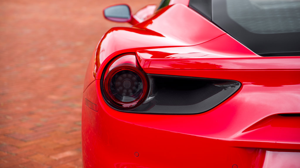 Used 2018 Ferrari 488 GTB RWD image 35