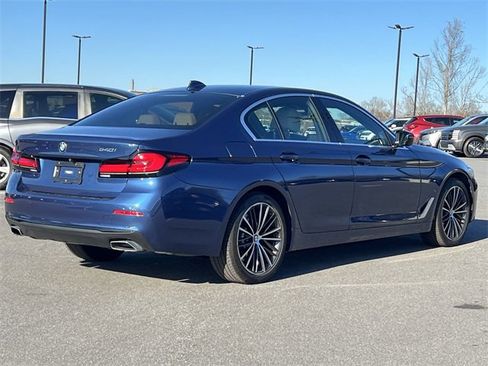 Used 2022 BMW 540i w/ Premium Package image 39