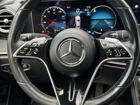 Used 2023 Mercedes-Benz E 350 4MATIC Sedan image 21
