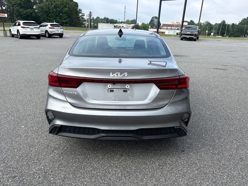 Used 2023 Kia Forte LXS FWD image 7
