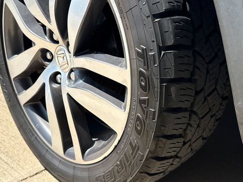 Used 2017 Honda Pilot Elite image 9