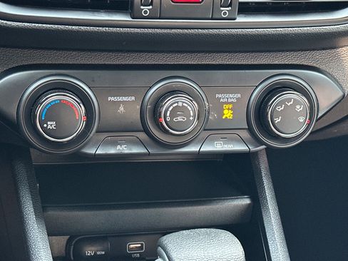 Certified 2024 Kia Forte LXS w/ LXS Technology Package image 14