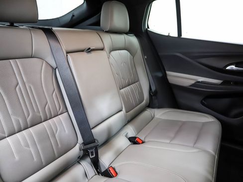 Used 2025 Buick Envista Avenir image 26