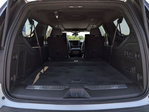 Used 2024 GMC Yukon XL Denali AWD/4WD image 10