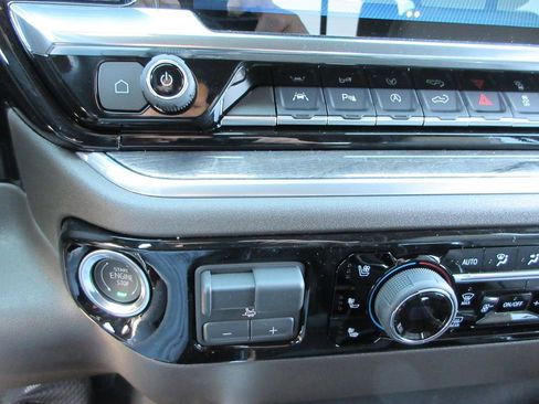 New 2026 Chevrolet Silverado 1500 LTZ w/ LTZ Premium Package image 34