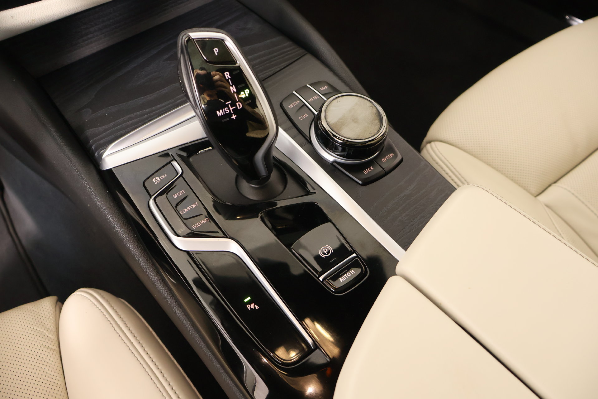 Used 2022 BMW 540i xDrive w/ Executive Package AWD/4WD image 8